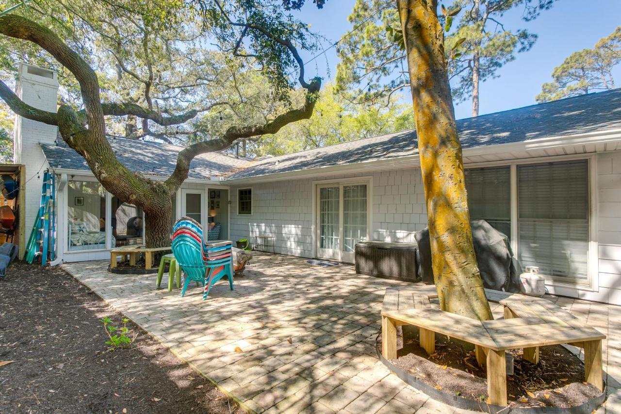 Spacious St Simons Island Vacation Rental With Pool! St. Simons Island Dış mekan fotoğraf