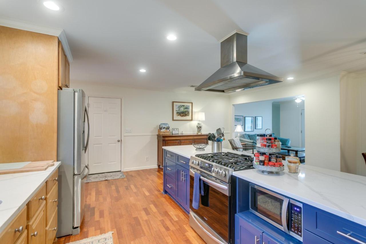Spacious St Simons Island Vacation Rental With Pool! St. Simons Island Dış mekan fotoğraf