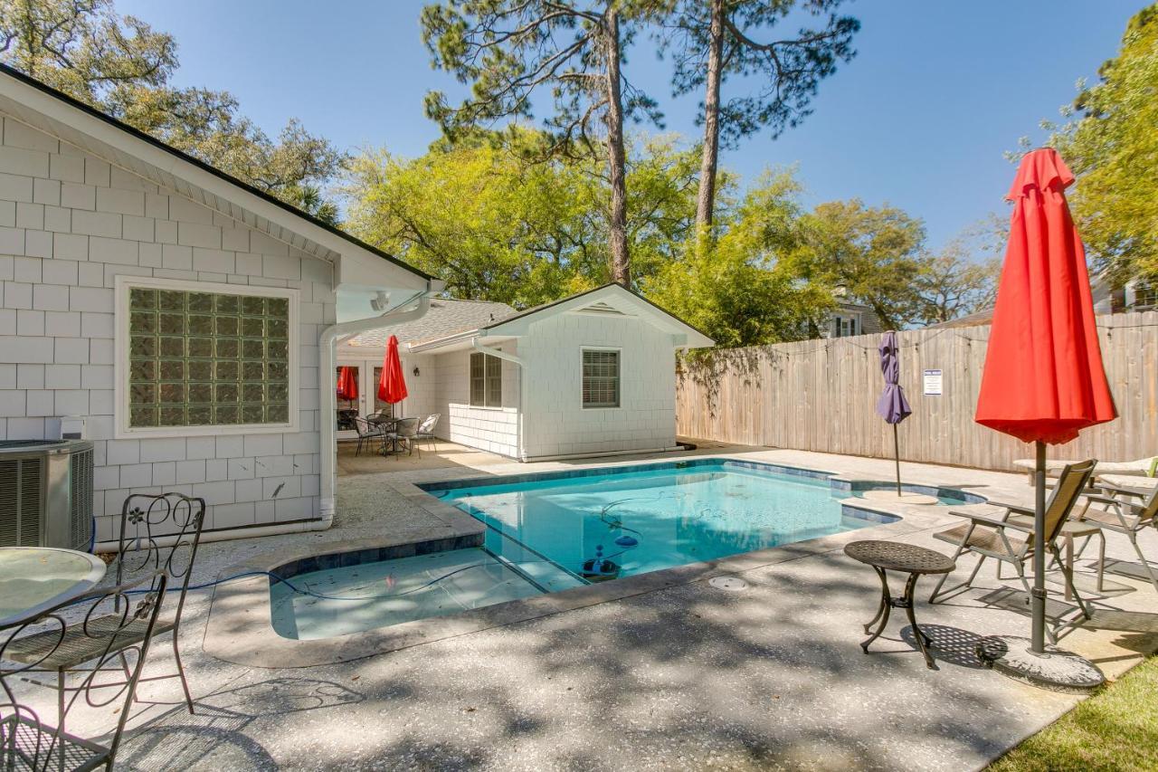 Spacious St Simons Island Vacation Rental With Pool! St. Simons Island Dış mekan fotoğraf